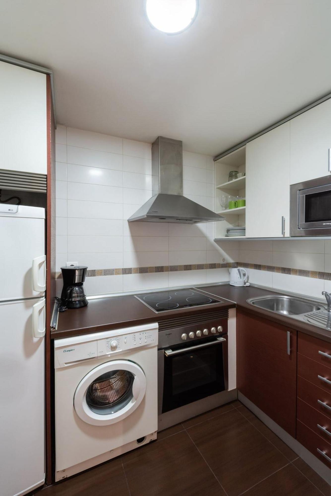 Apartamentos Day Madrid San Antonio Centro Gran Via Sol Malasana Ngoại thất bức ảnh