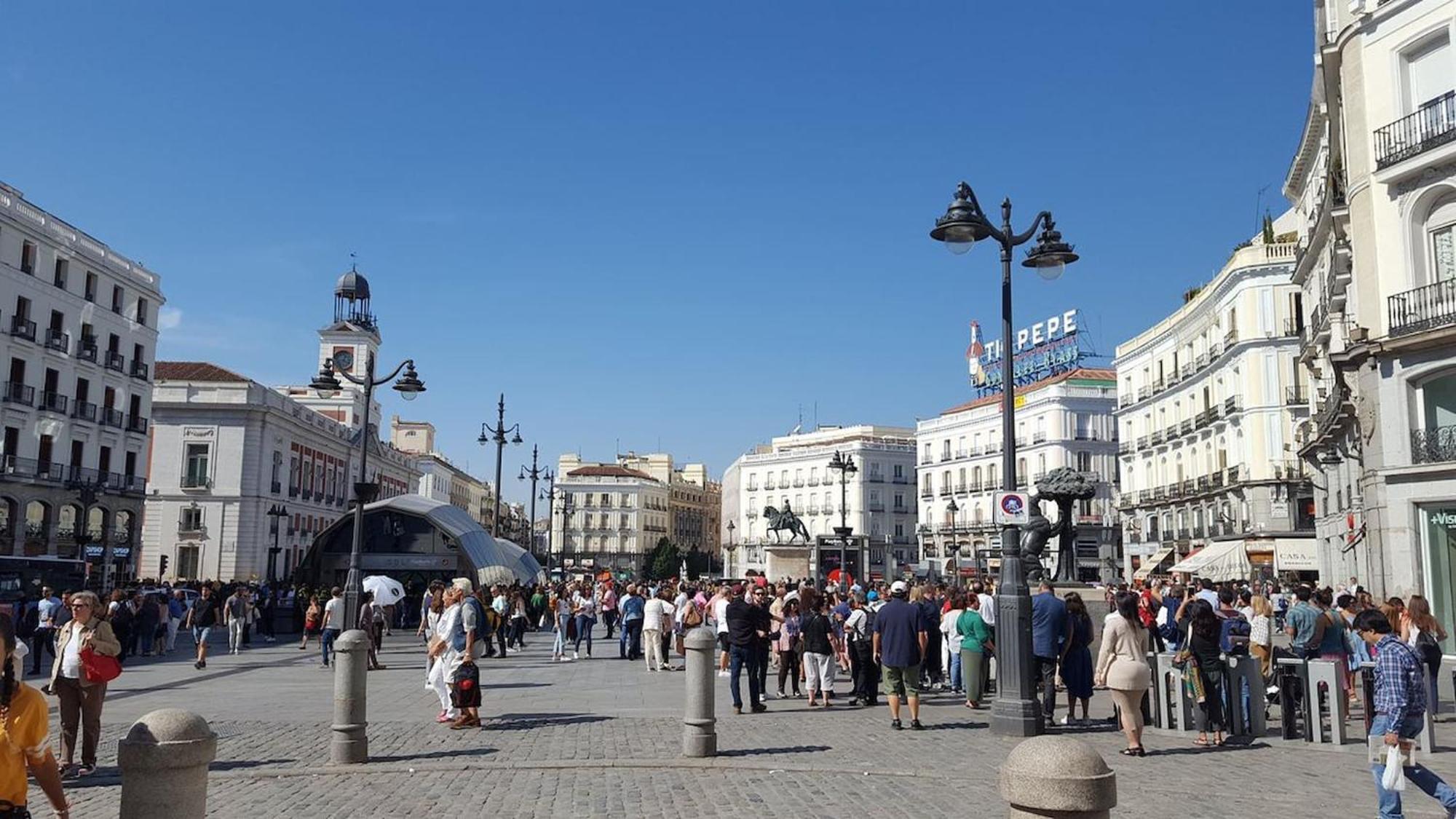 Apartamentos Day Madrid San Antonio Centro Gran Via Sol Malasana Ngoại thất bức ảnh
