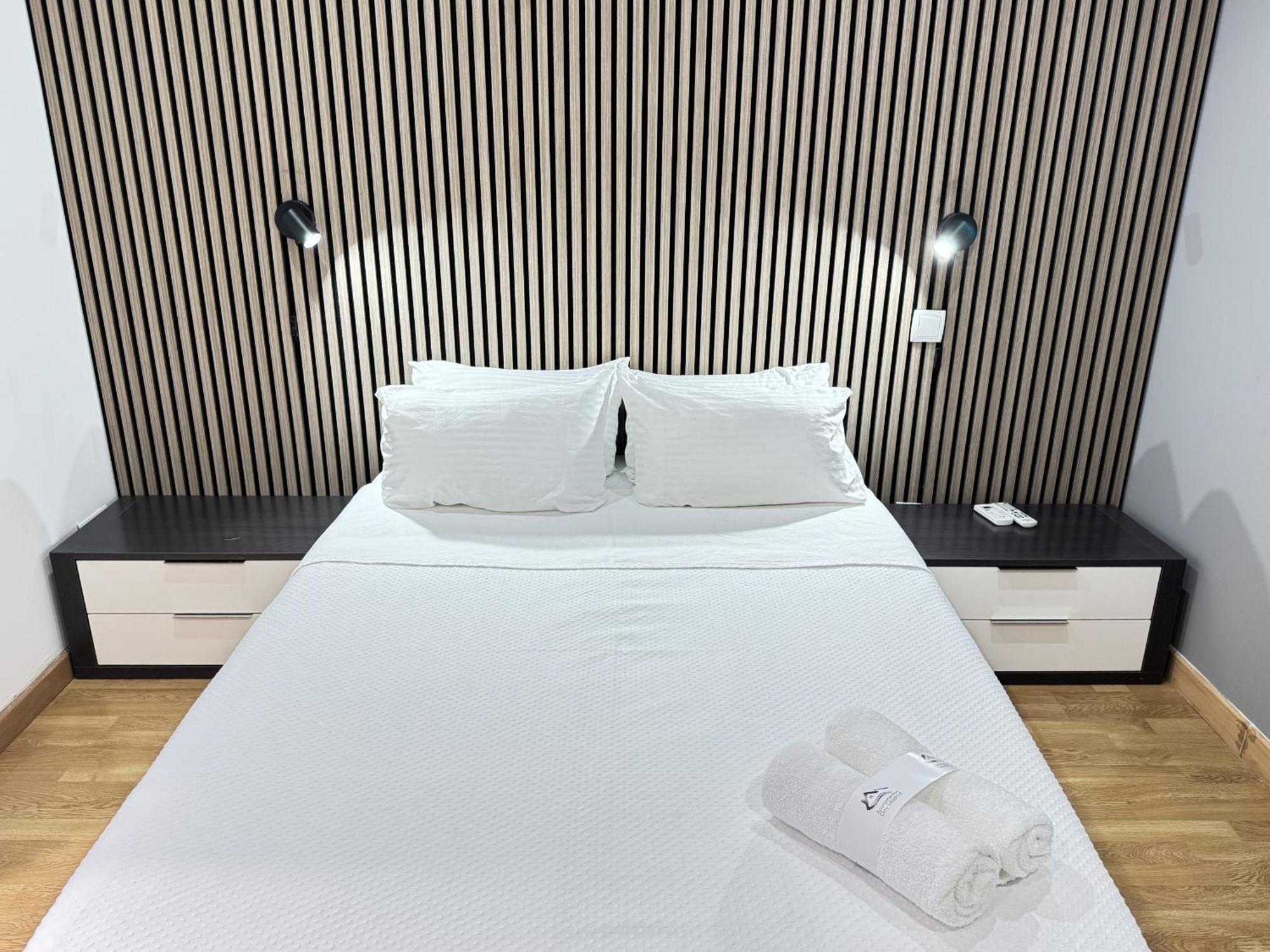 Apartamentos Day Madrid San Antonio Centro Gran Via Sol Malasana Ngoại thất bức ảnh